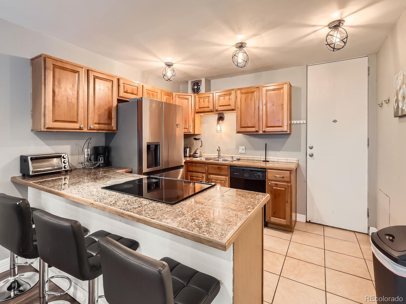 MLS Image #7 for 1050 n corona street 105,denver, Colorado