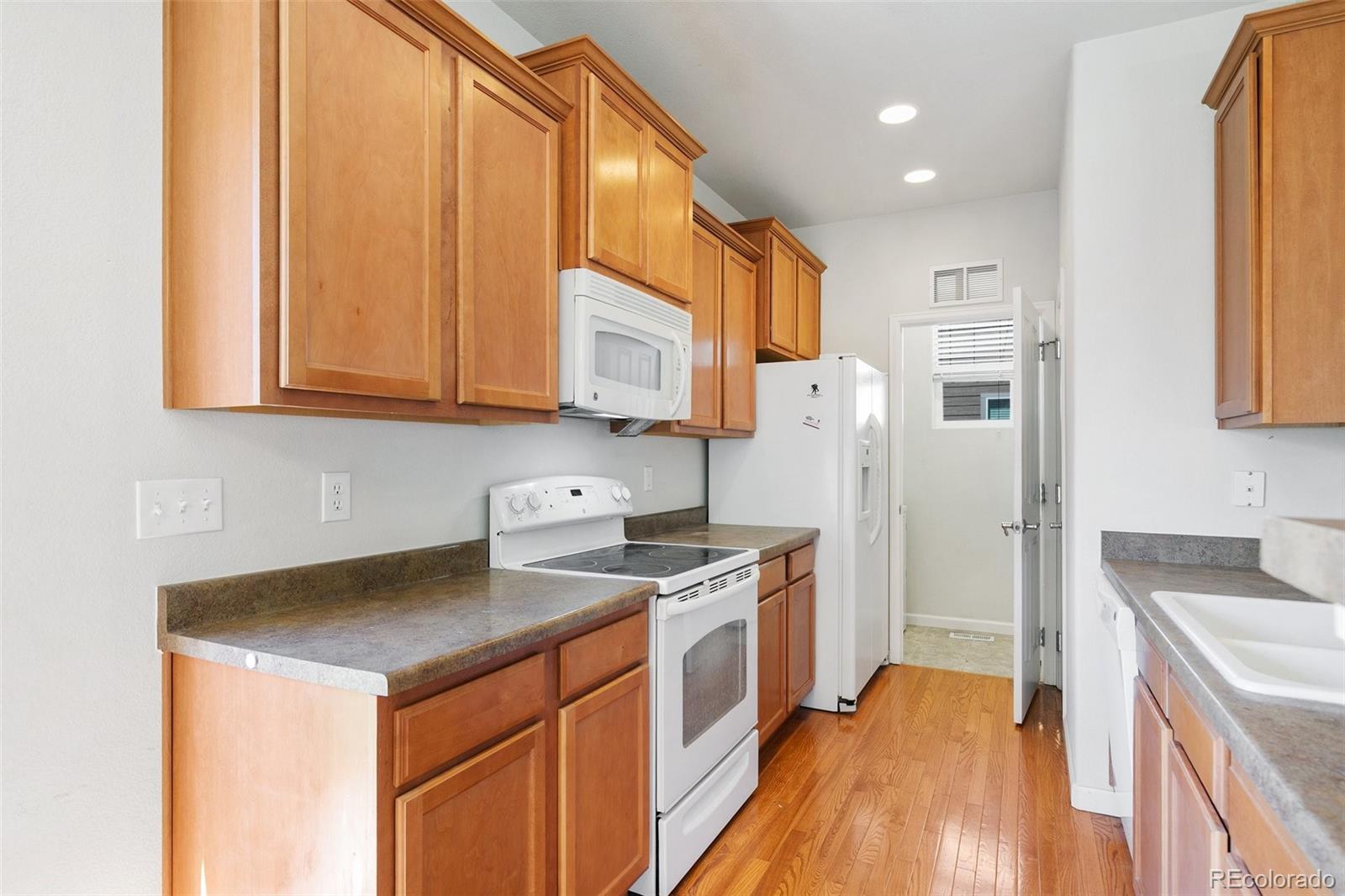 MLS Image #11 for 7603  loopout grove,peyton, Colorado