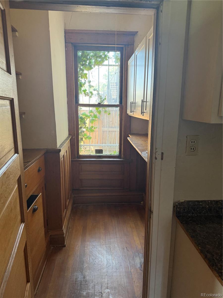 MLS Image #12 for 1901 n emerson street,denver, Colorado