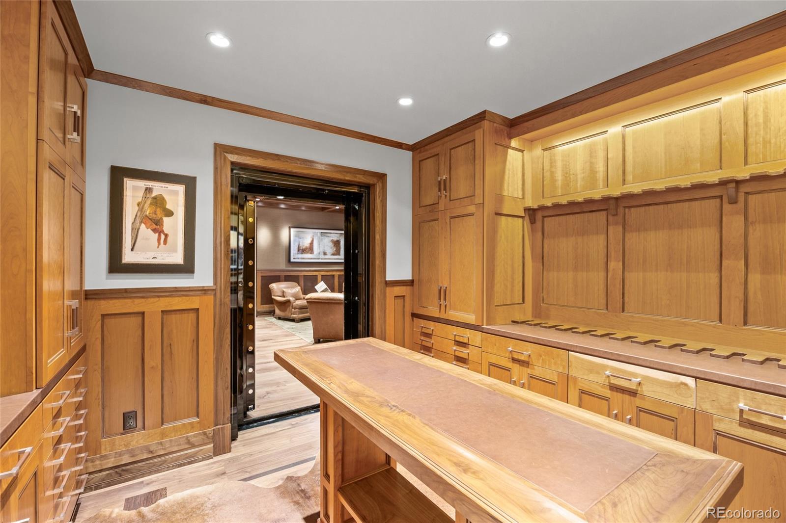MLS Image #41 for 825 s adams street,denver, Colorado