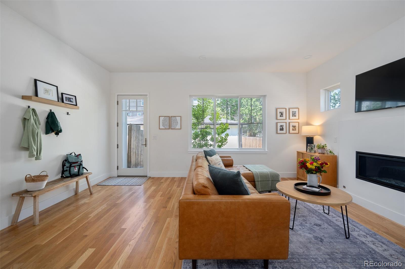 MLS Image #13 for 2571 s cherokee street,denver, Colorado
