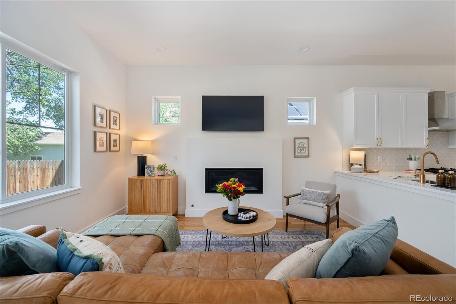 MLS Image #14 for 2571 s cherokee street,denver, Colorado