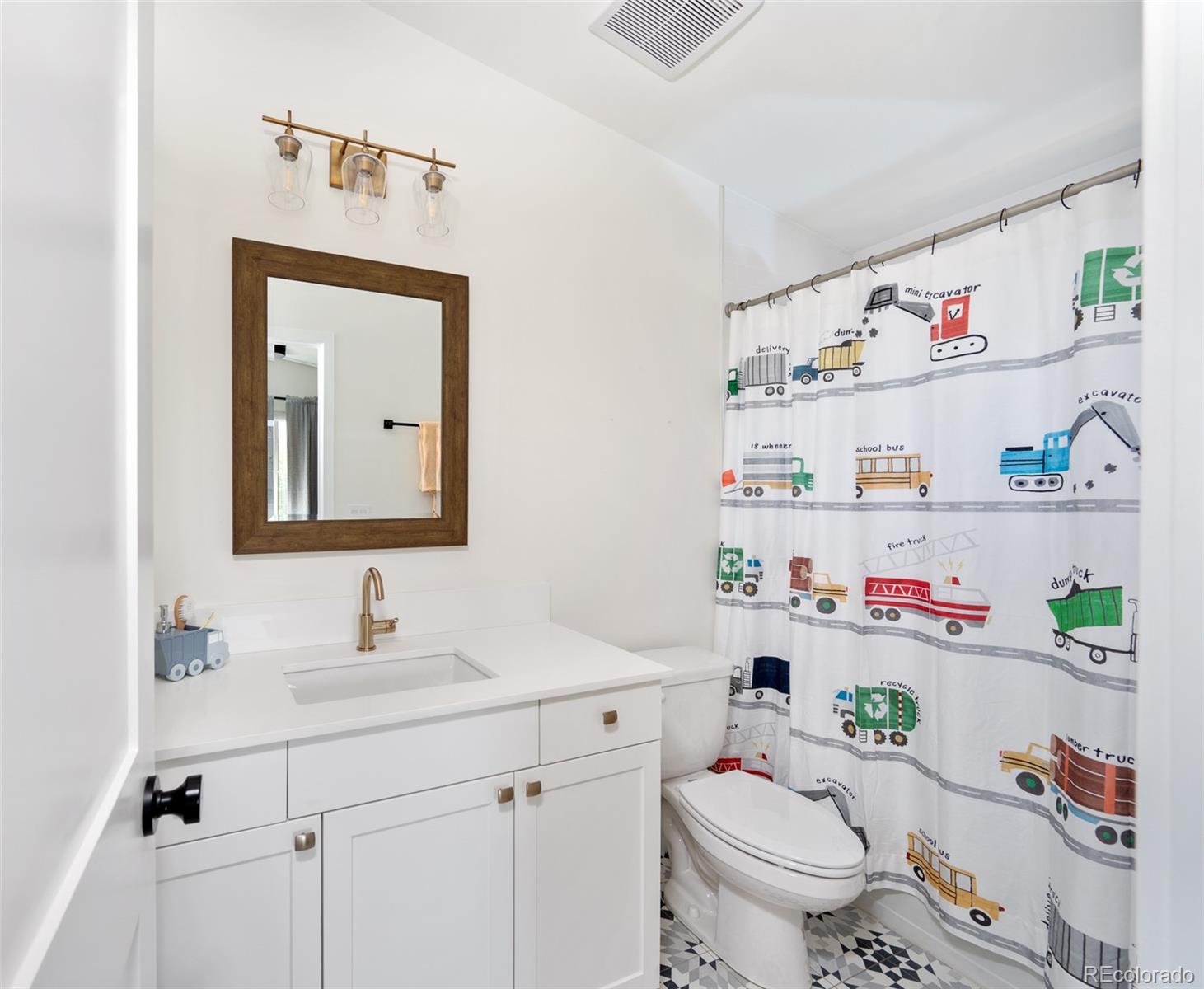 MLS Image #23 for 2571 s cherokee street,denver, Colorado