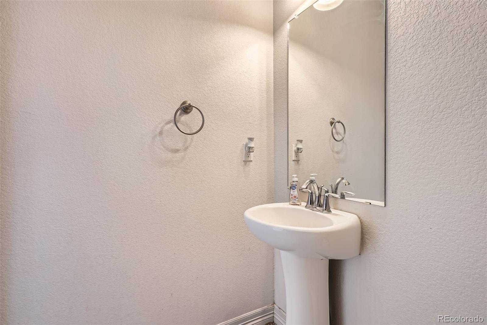 MLS Image #13 for 56579 e 23rd place,strasburg, Colorado