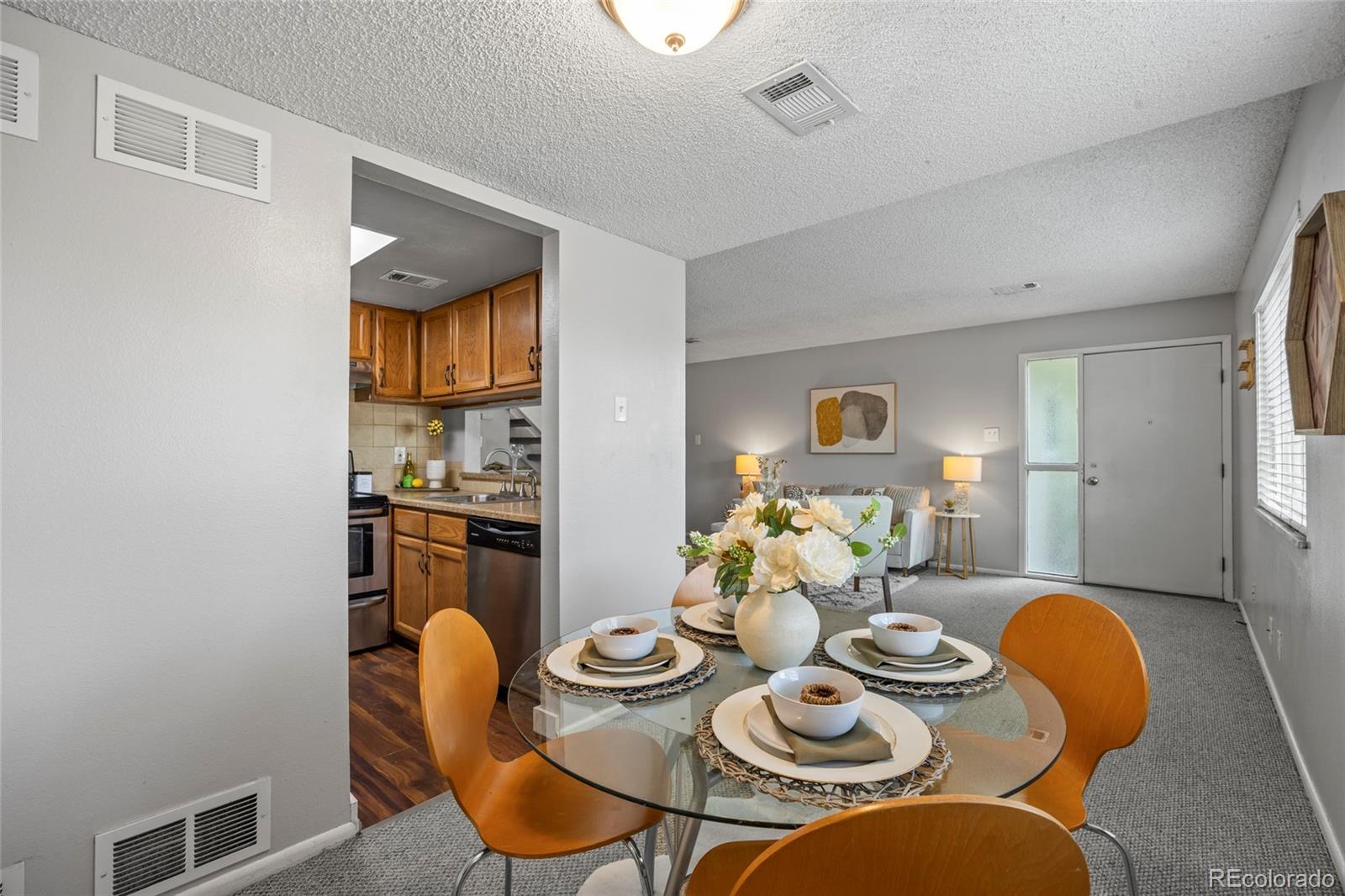 MLS Image #12 for 1250 s monaco parkway,denver, Colorado