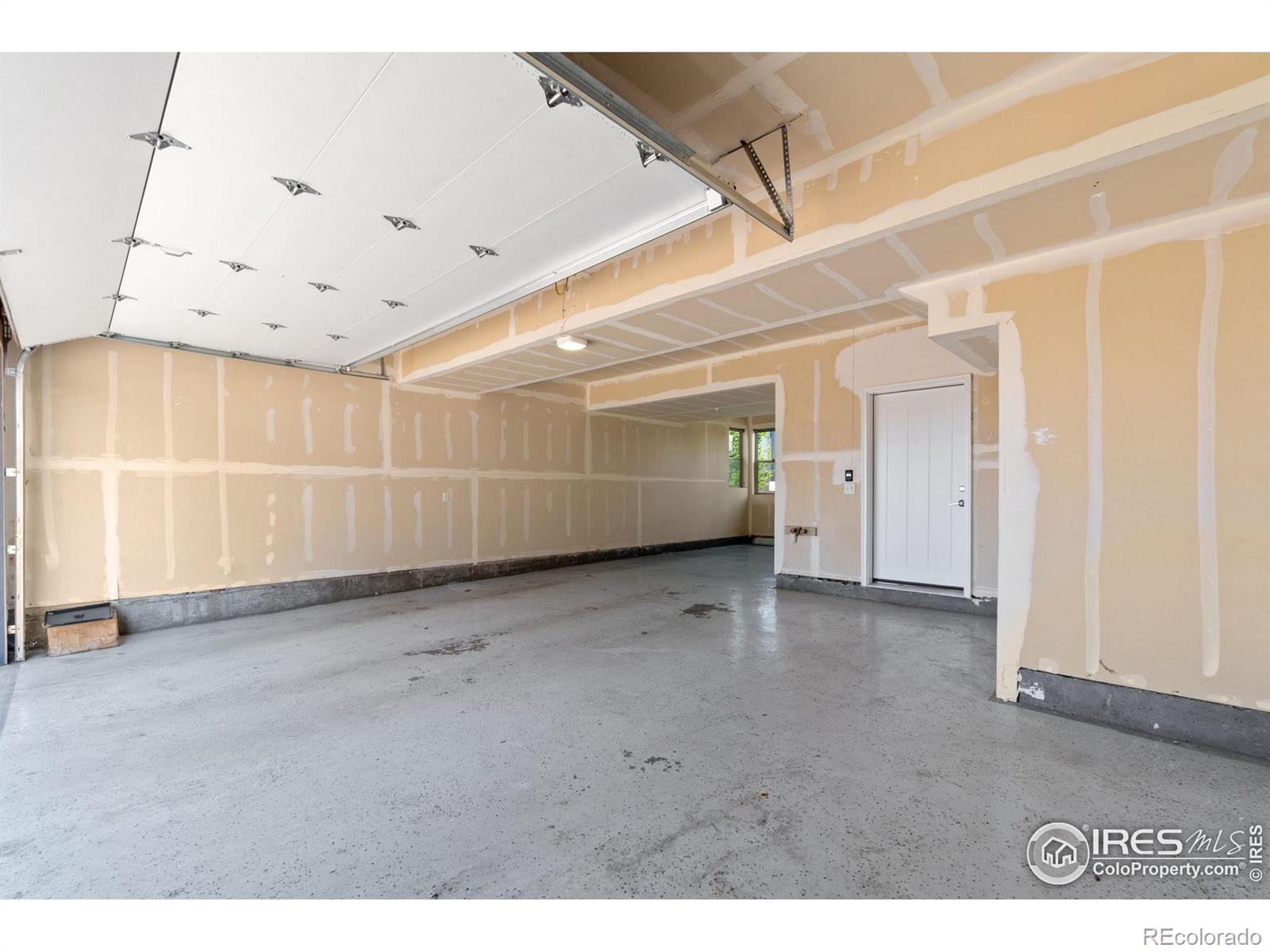 MLS Image #28 for 9052 e 47th avenue,denver, Colorado