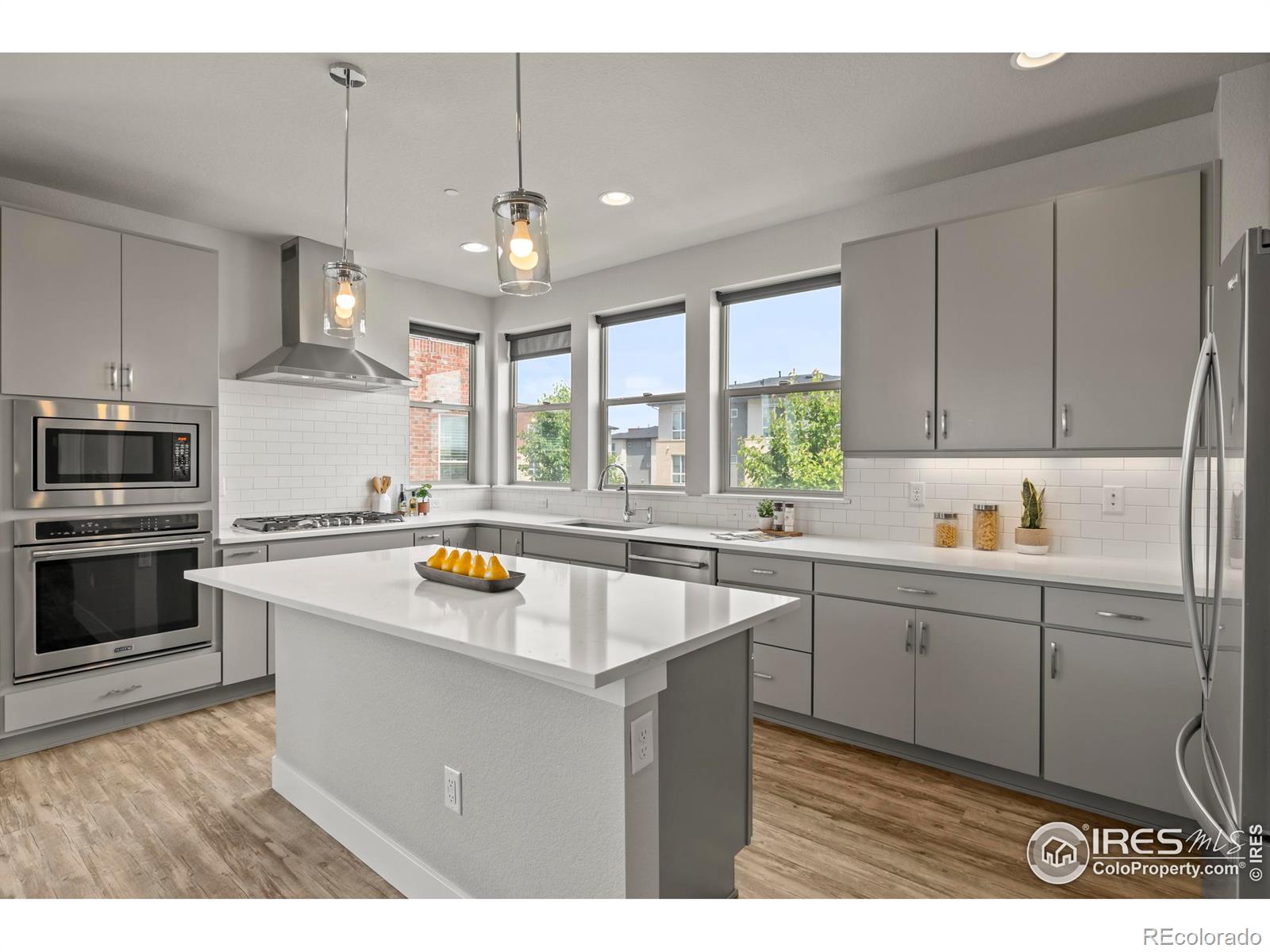 MLS Image #8 for 9052 e 47th avenue,denver, Colorado