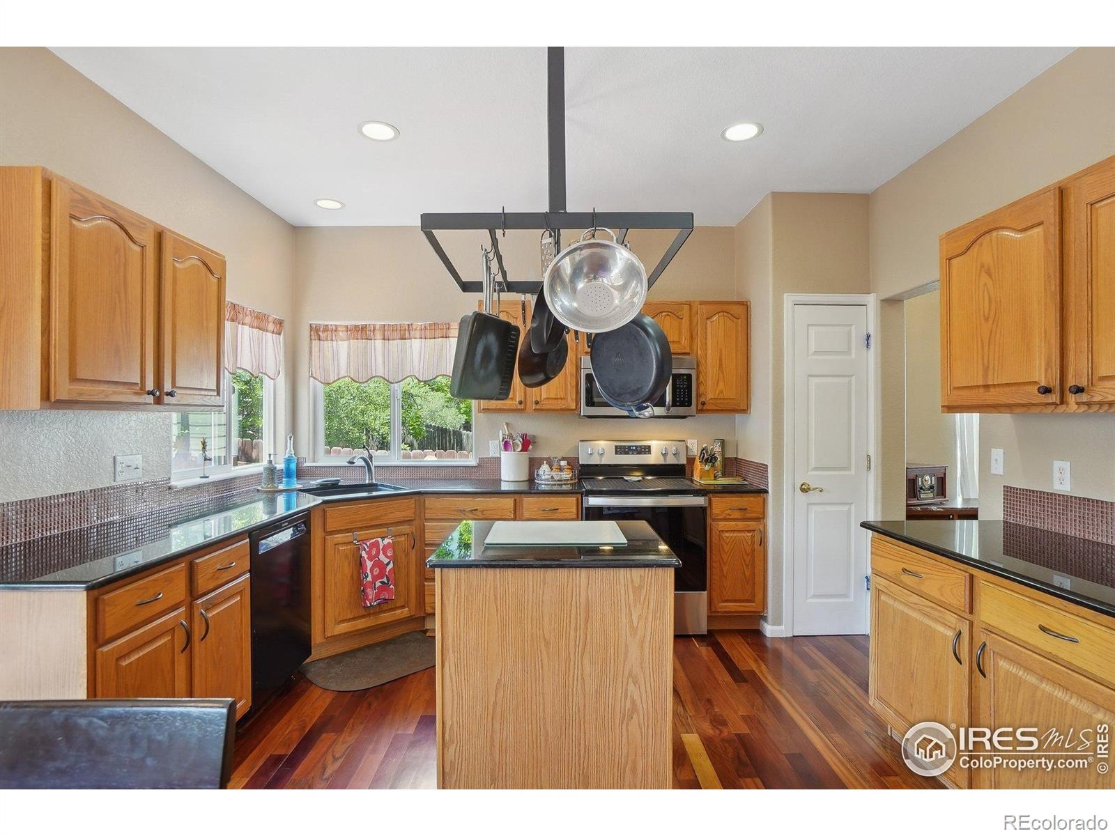 MLS Image #11 for 7755  halleys drive,littleton, Colorado