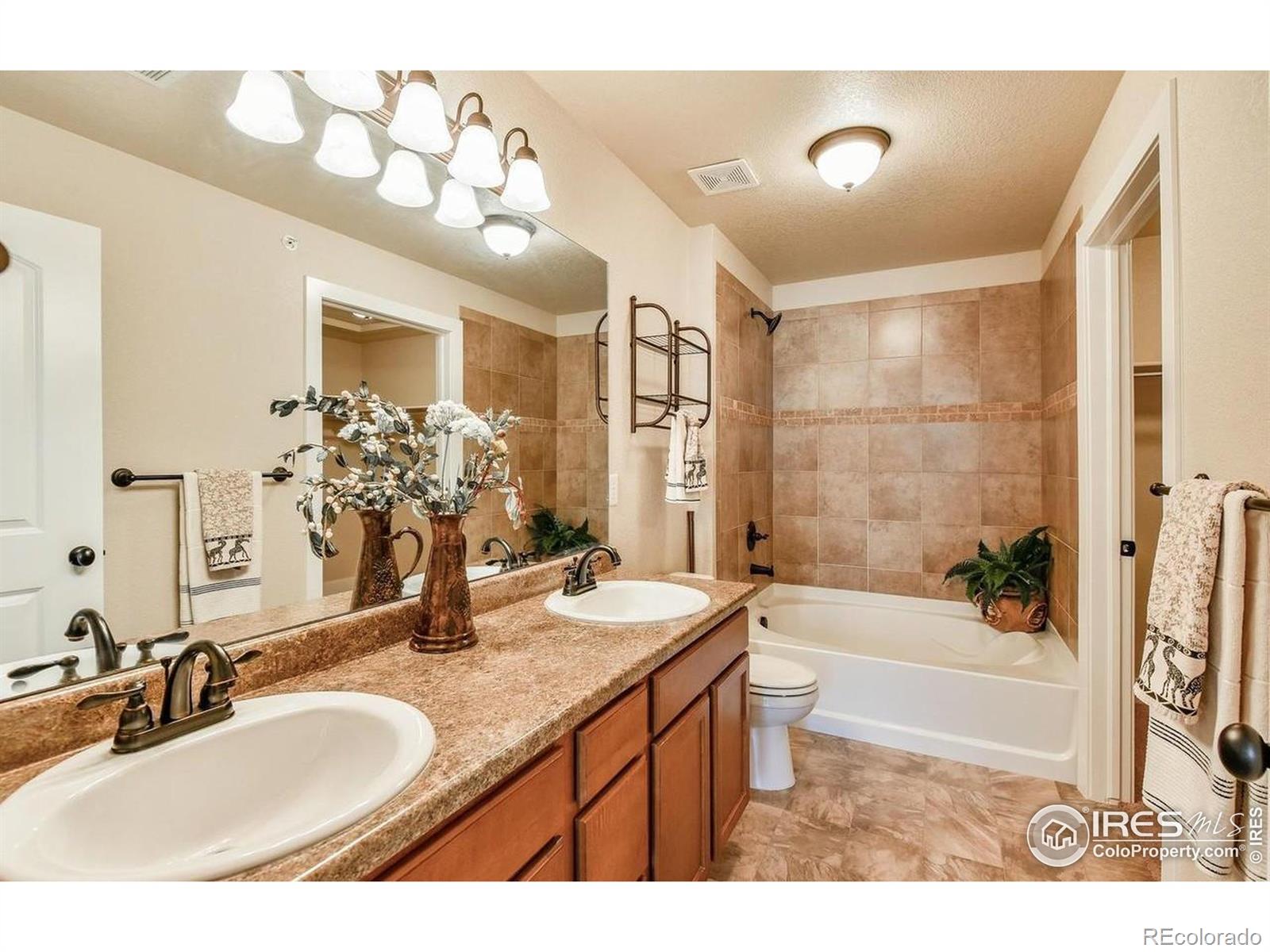 MLS Image #16 for 4865  hahns peak drive,loveland, Colorado