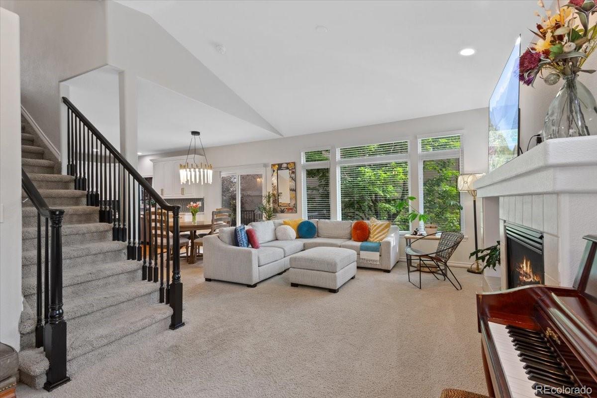 MLS Image #4 for 12054 e lake circle,greenwood village, Colorado