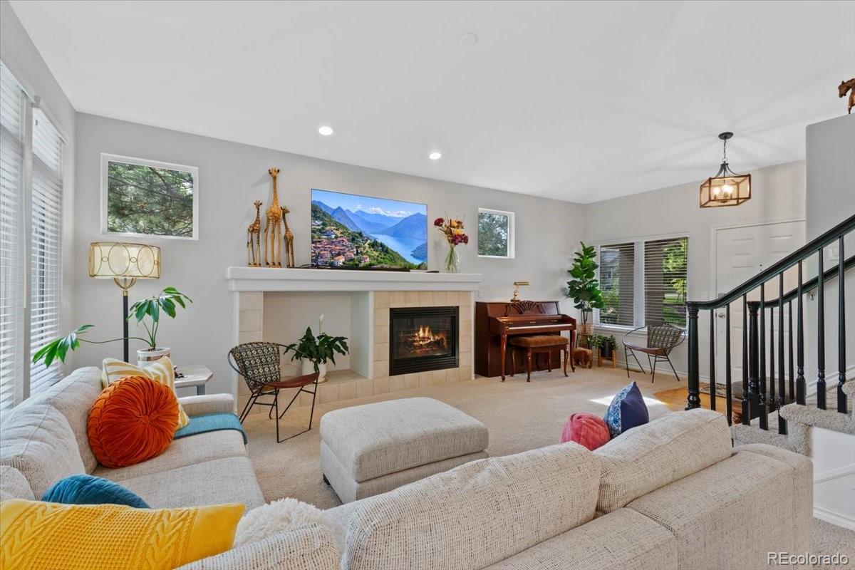 MLS Image #5 for 12054 e lake circle,greenwood village, Colorado