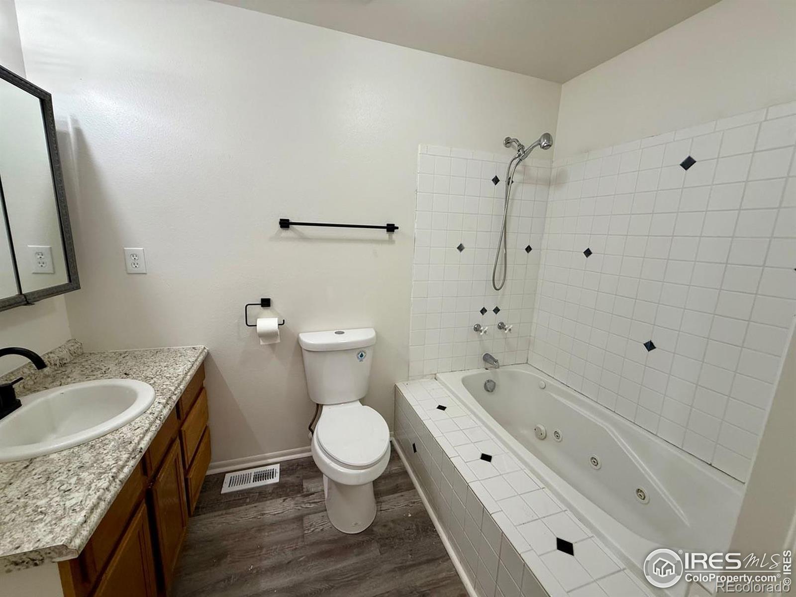 MLS Image #3 for 134 n 23rd ave ct,greeley, Colorado