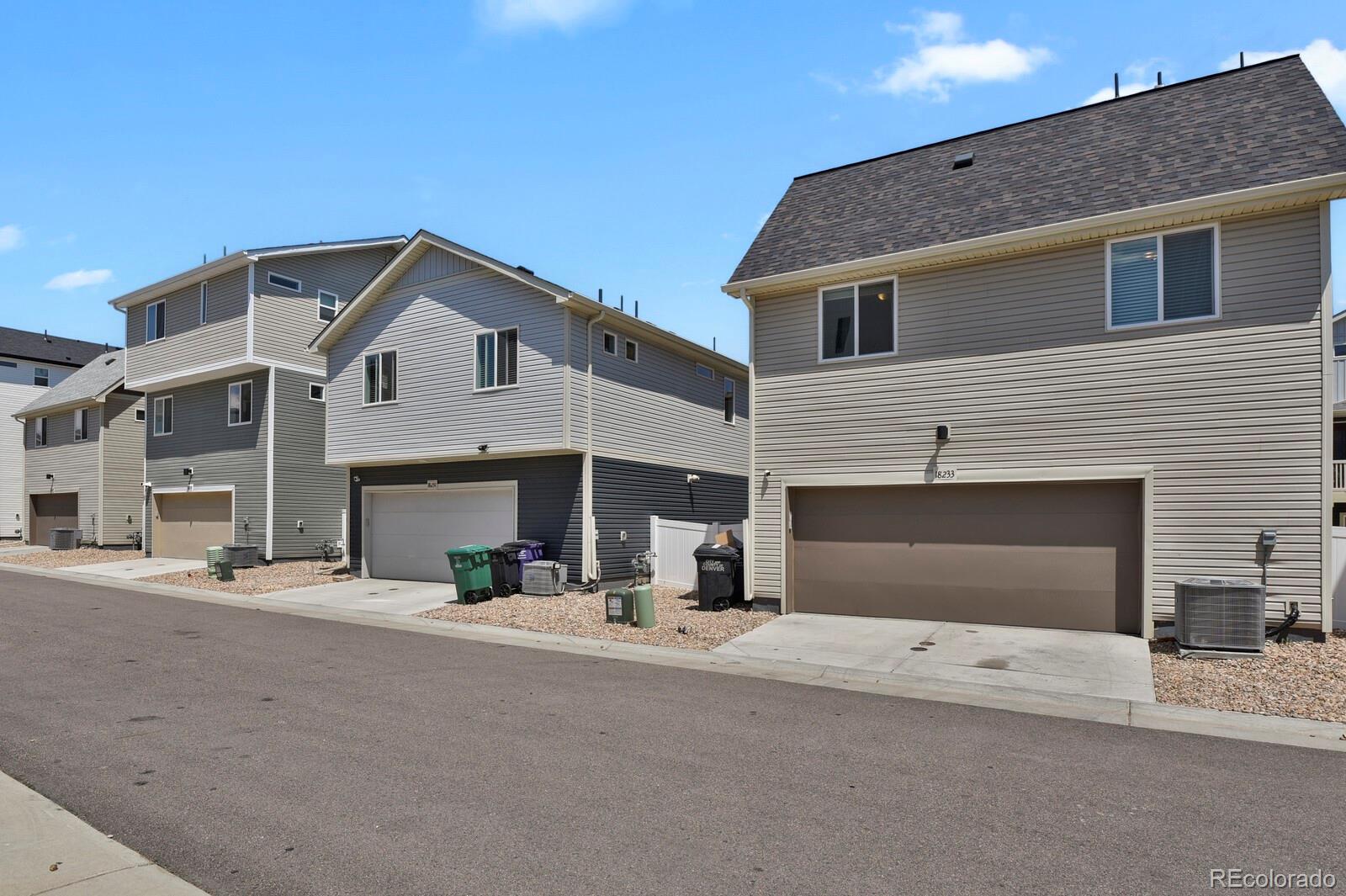 MLS Image #26 for 18233 e 51st avenue,denver, Colorado