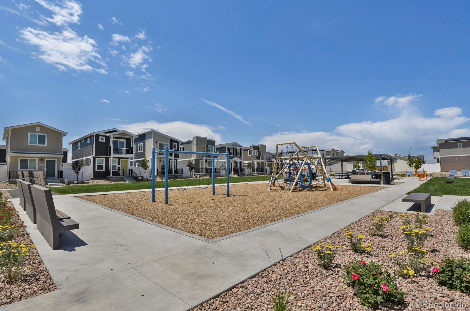 MLS Image #27 for 18233 e 51st avenue,denver, Colorado