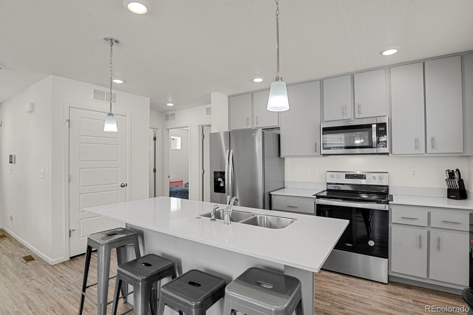 MLS Image #8 for 18233 e 51st avenue,denver, Colorado