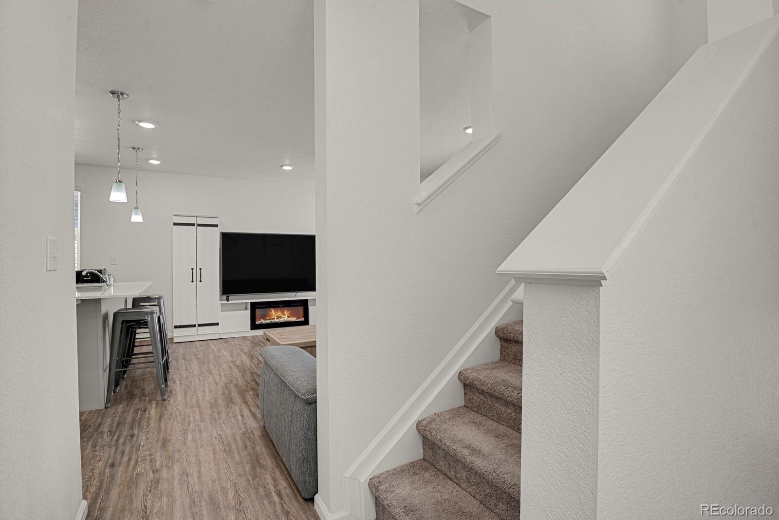 MLS Image #9 for 18233 e 51st avenue,denver, Colorado
