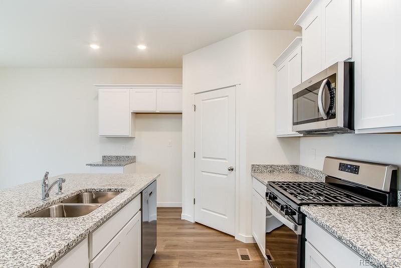 MLS Image #9 for 6322  globeflower street,wellington, Colorado