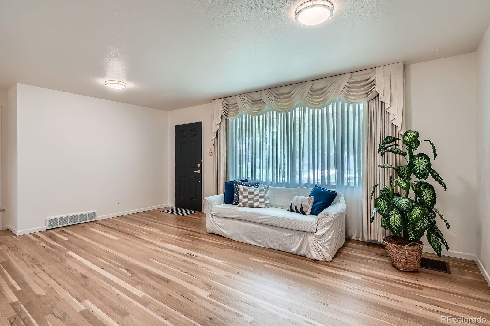 MLS Image #2 for 366  kenton street,aurora, Colorado