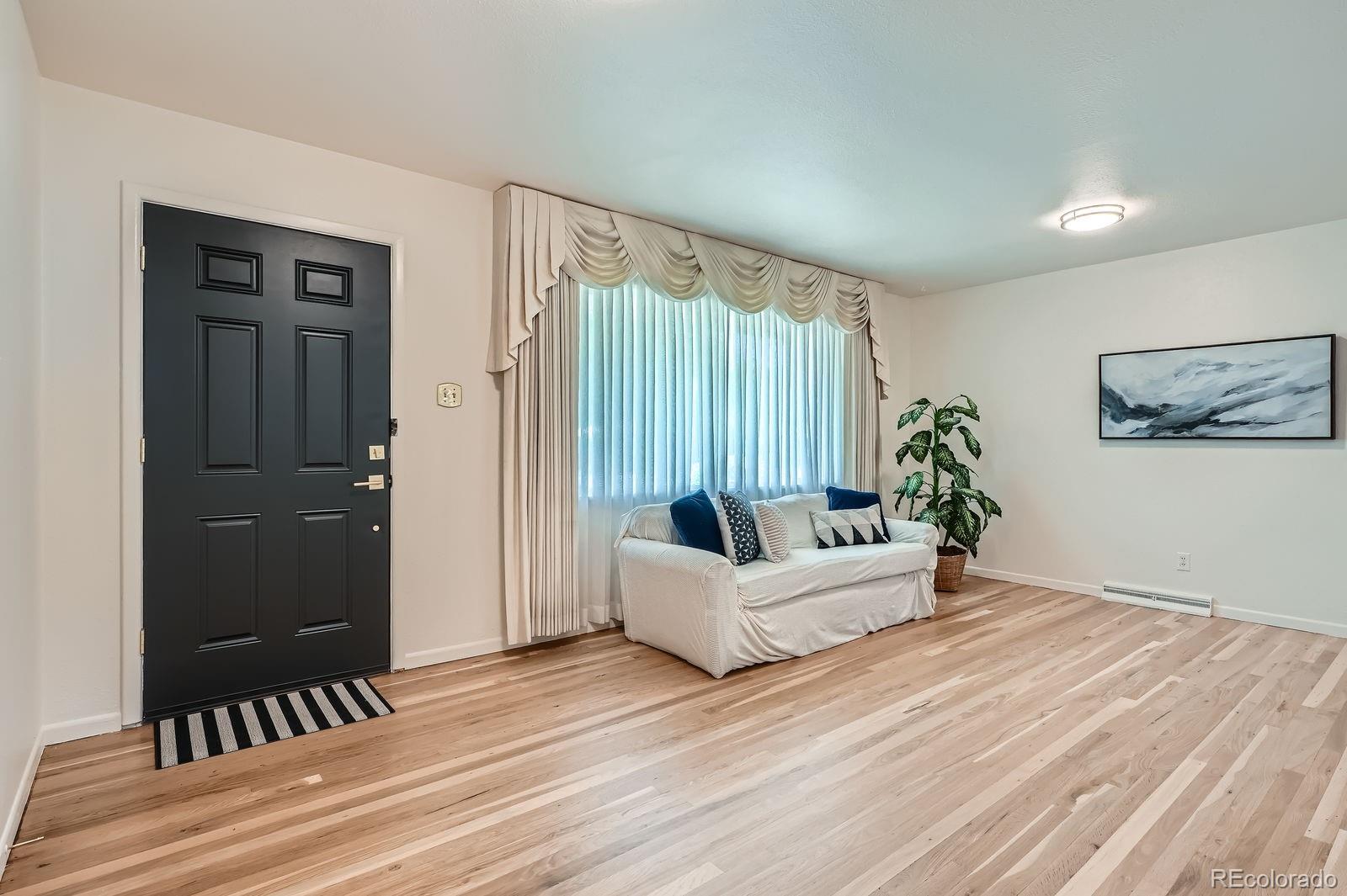 MLS Image #3 for 366  kenton street,aurora, Colorado