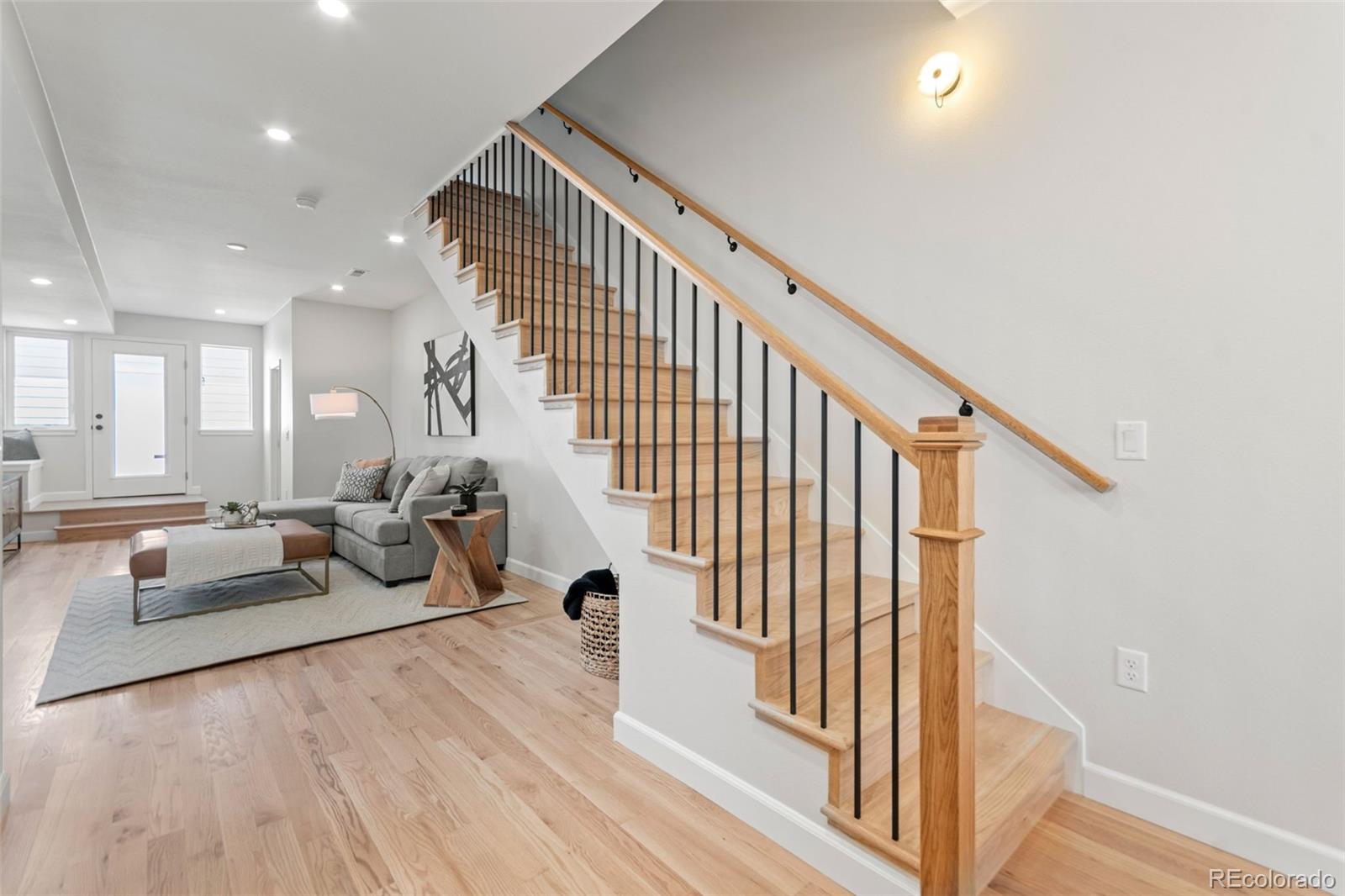 MLS Image #17 for 1046 n knox court,denver, Colorado