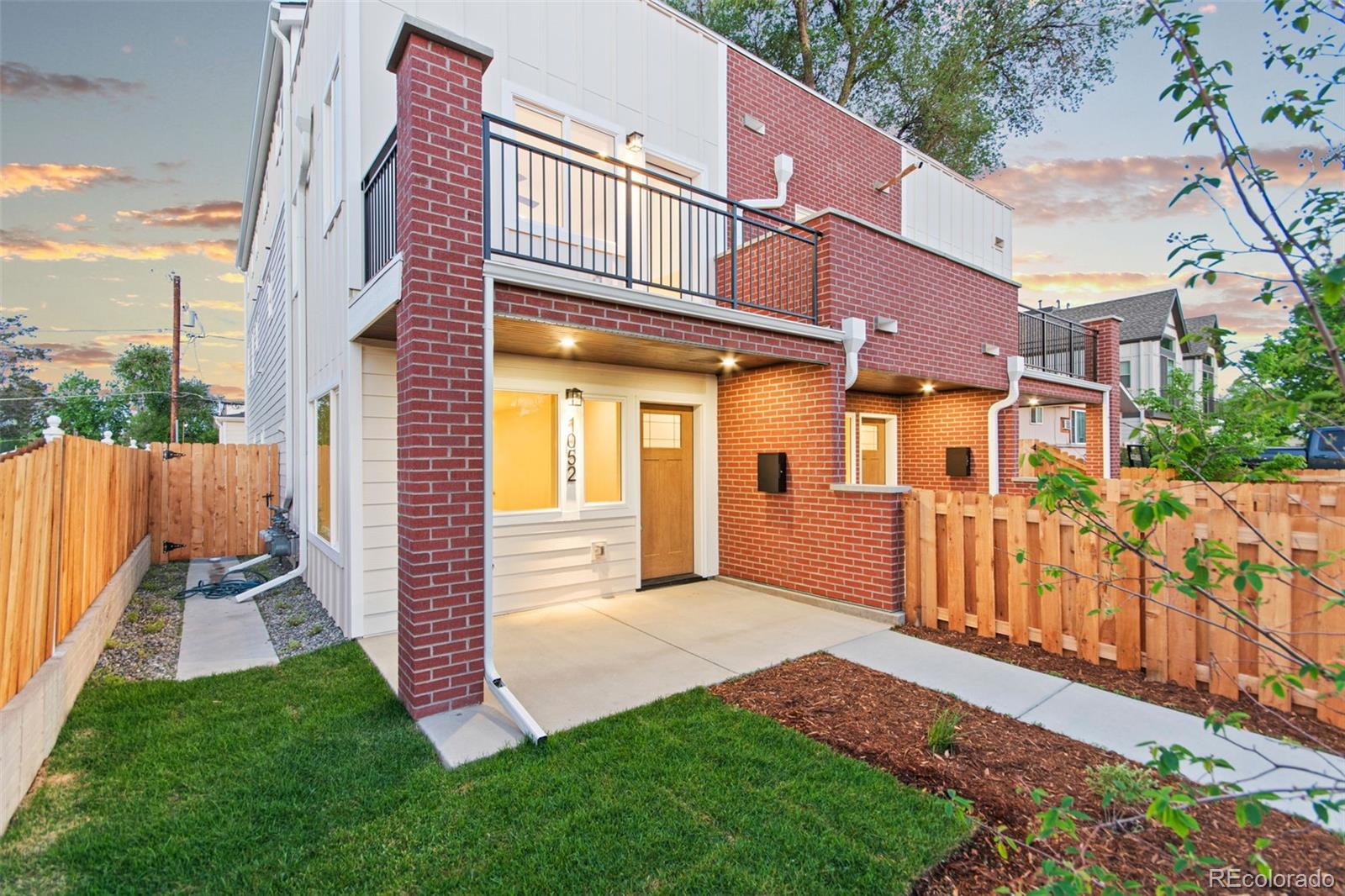MLS Image #5 for 1046 n knox court,denver, Colorado