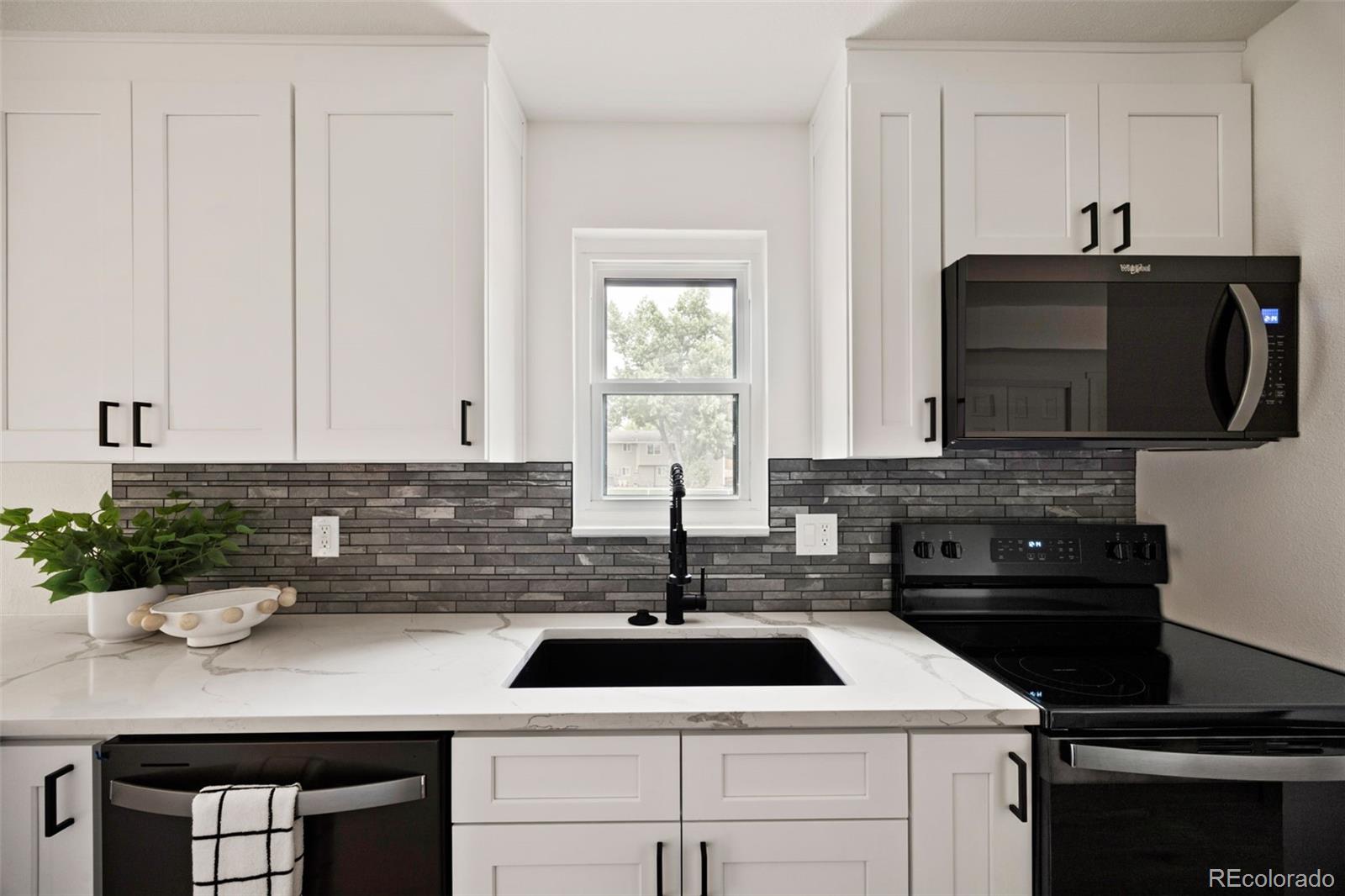 MLS Image #7 for 9316 w utah avenue,lakewood, Colorado