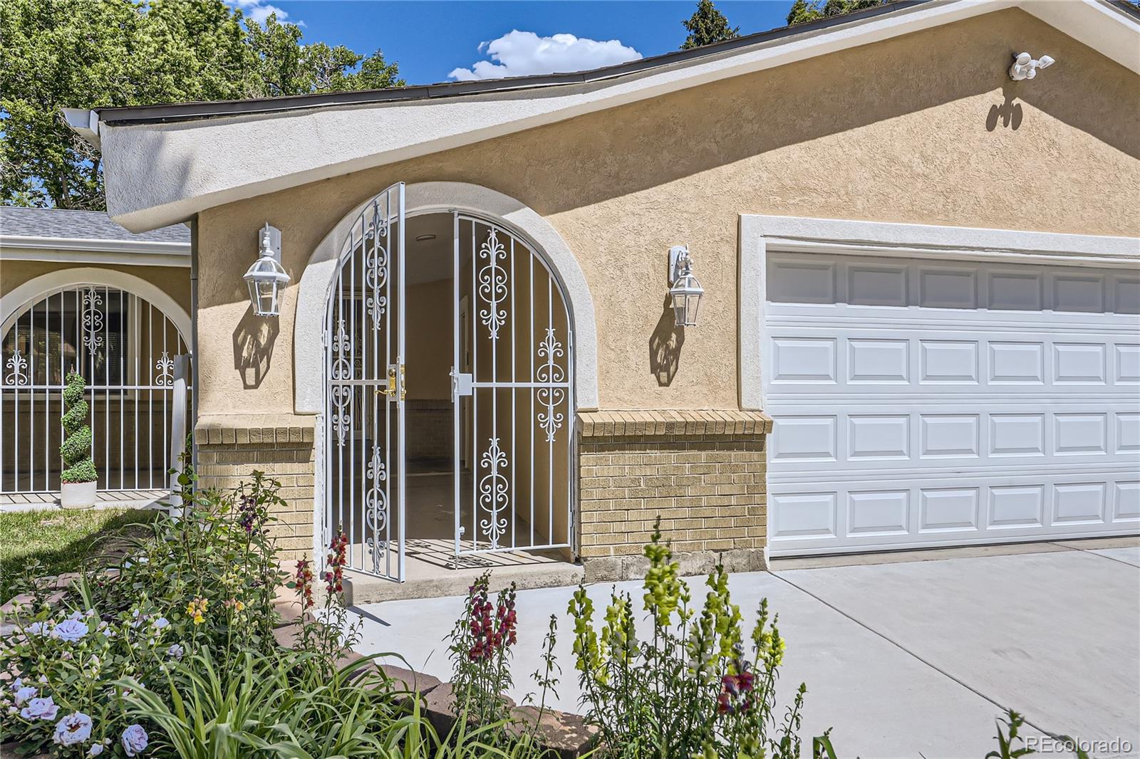 MLS Image #2 for 8220  lamar circle,arvada, Colorado