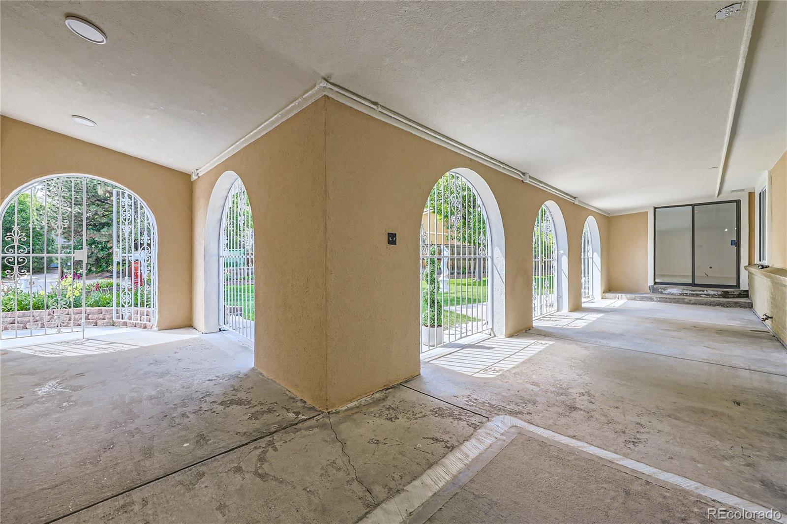 MLS Image #3 for 8220  lamar circle,arvada, Colorado