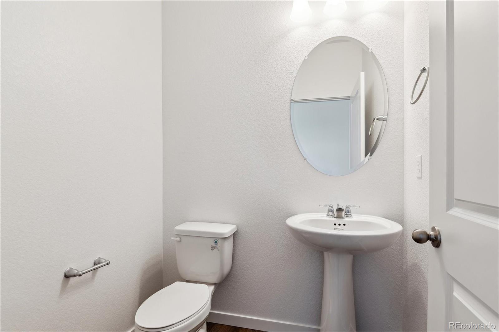 MLS Image #5 for 27424 e byers avenue,aurora, Colorado