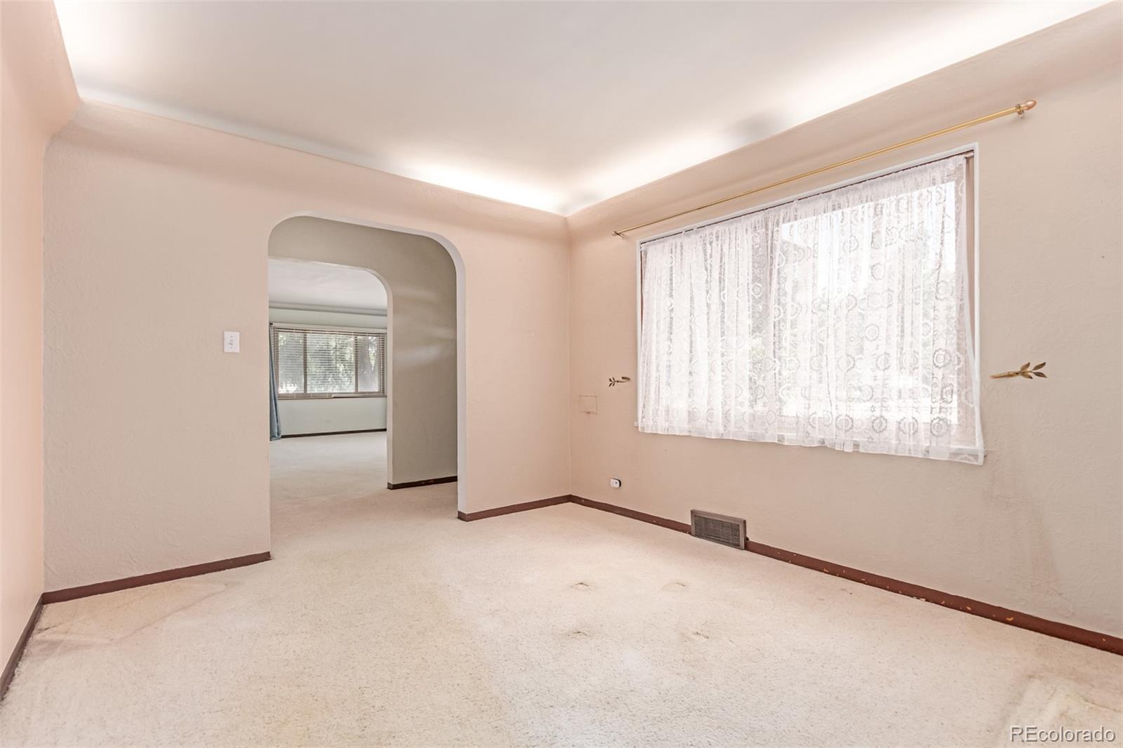 MLS Image #5 for 10841  montview boulevard,aurora, Colorado