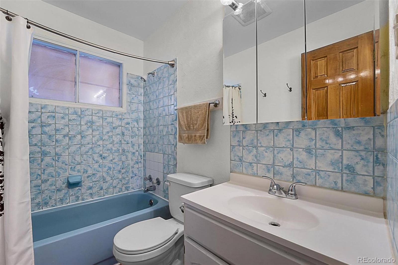 MLS Image #7 for 920  emerson circle,northglenn, Colorado