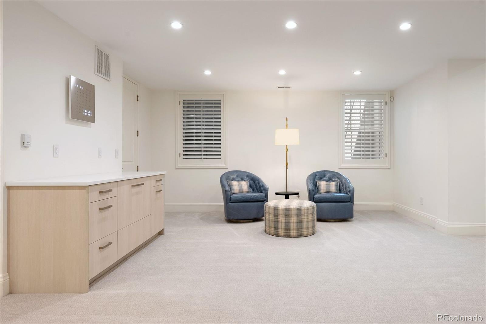 MLS Image #39 for 450  steele street,denver, Colorado