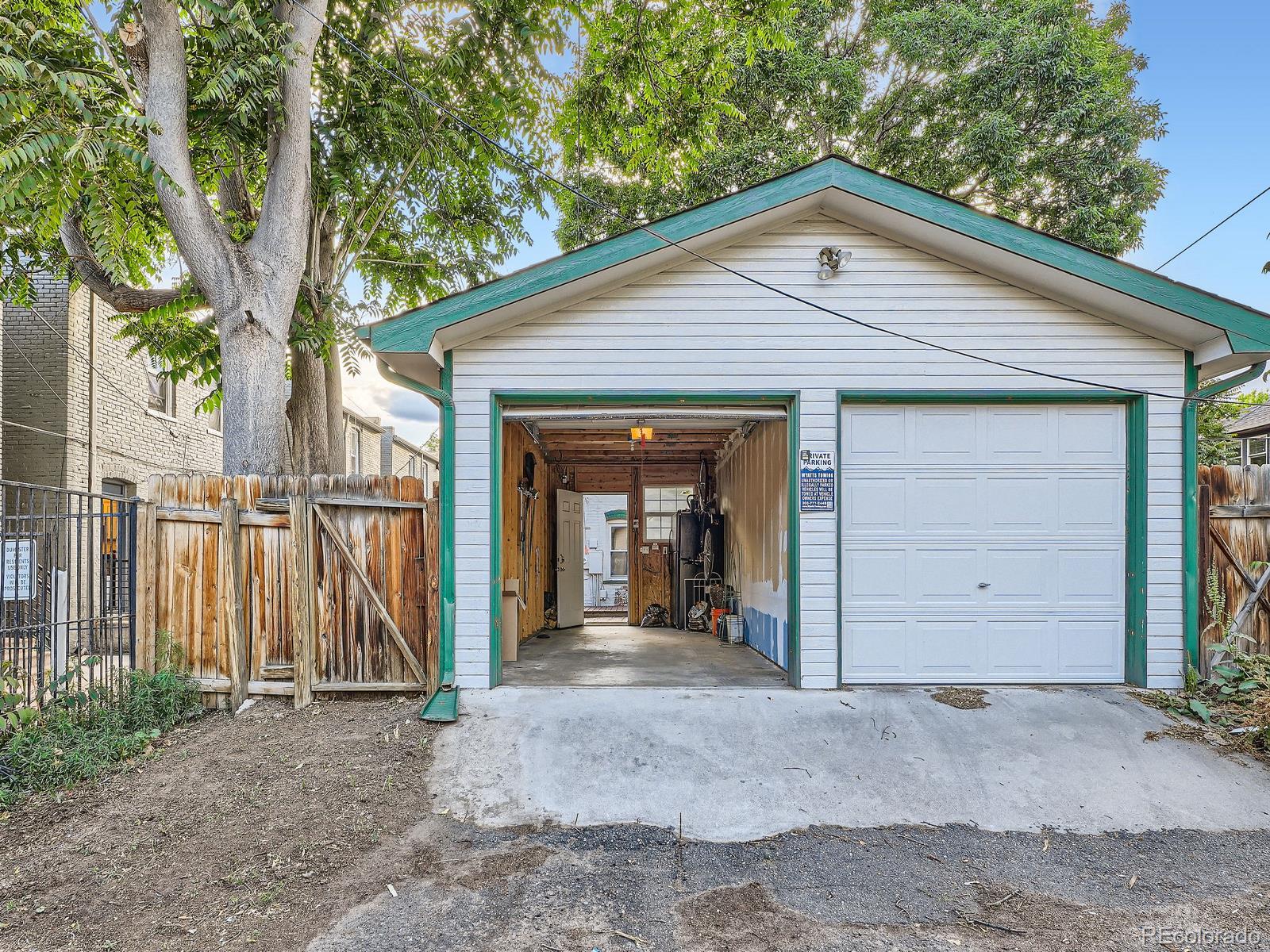 MLS Image #4 for 1612 n high street,denver, Colorado