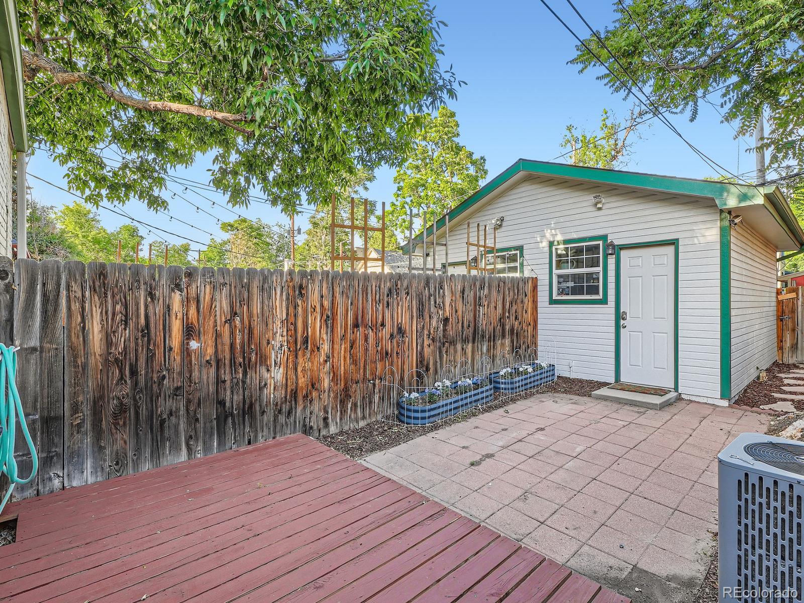 MLS Image #6 for 1612 n high street,denver, Colorado