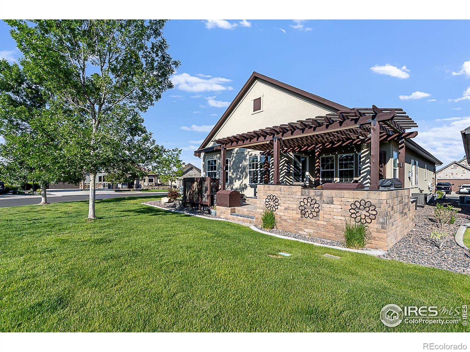MLS Image #33 for 2050  vineyard drive,windsor, Colorado