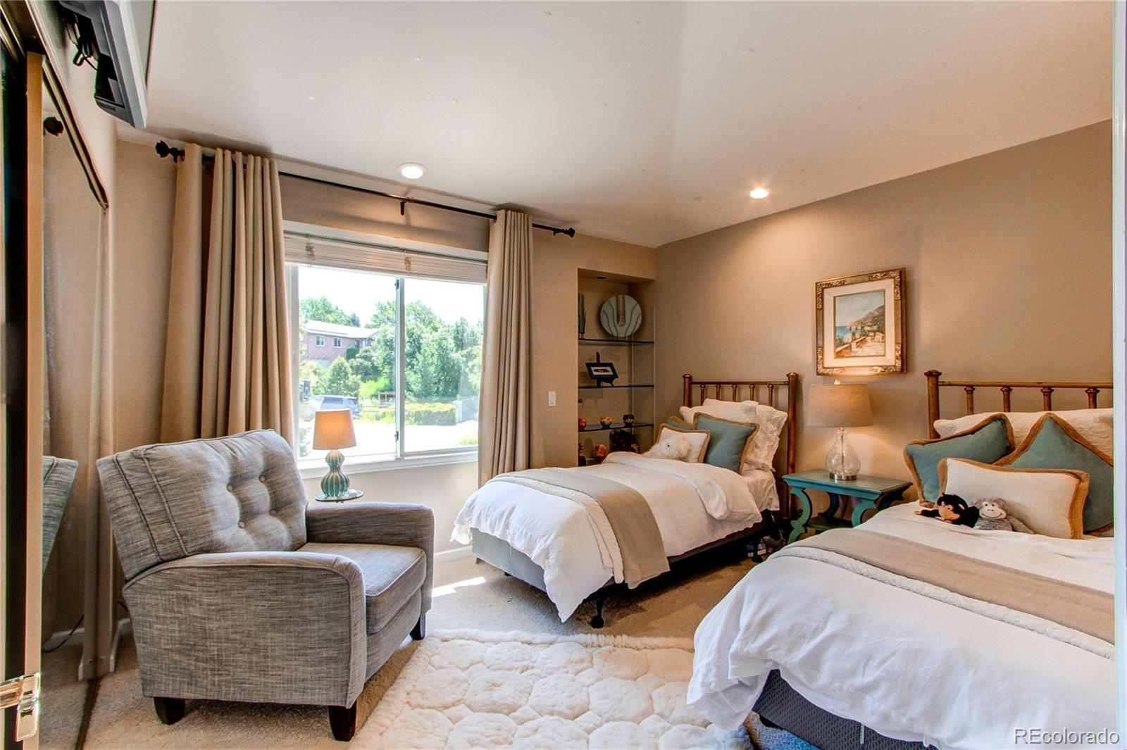 MLS Image #13 for 559 e 2nd avenue,castle rock, Colorado