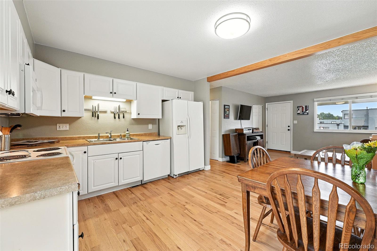MLS Image #12 for 2011 s vallejo street,denver, Colorado