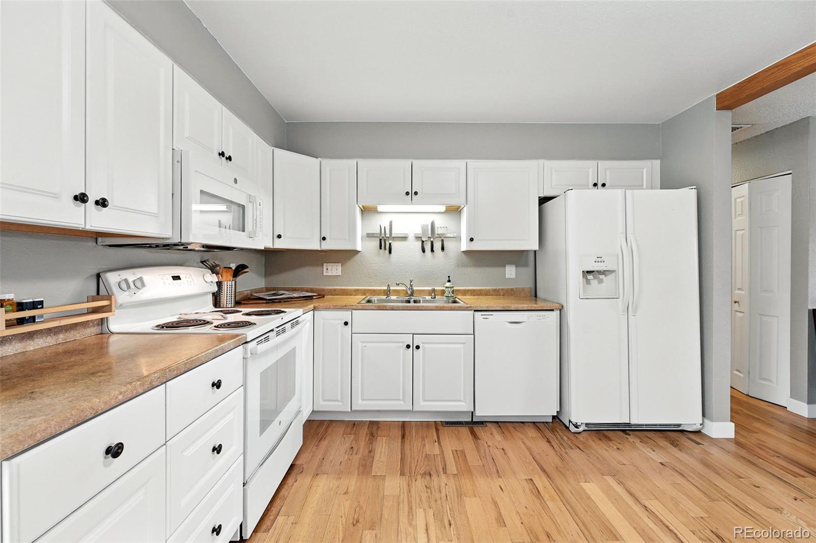 MLS Image #15 for 2011 s vallejo street,denver, Colorado