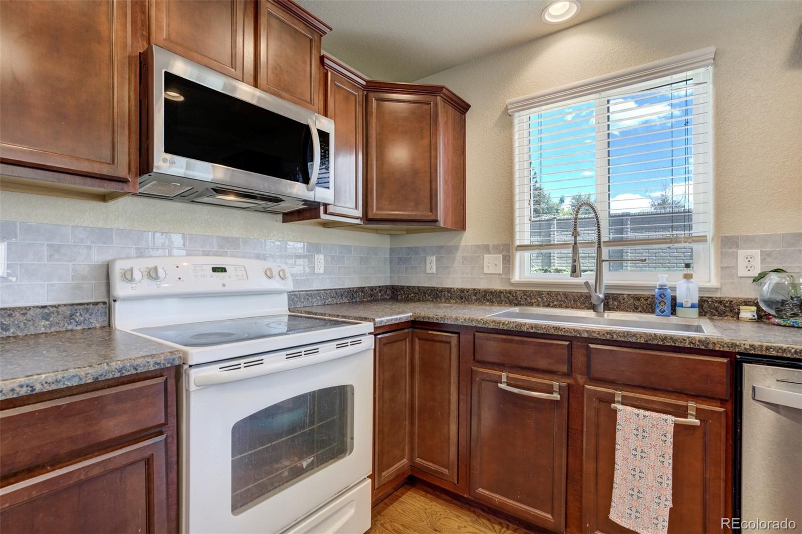 MLS Image #9 for 2456  sierra springs drive,colorado springs, Colorado