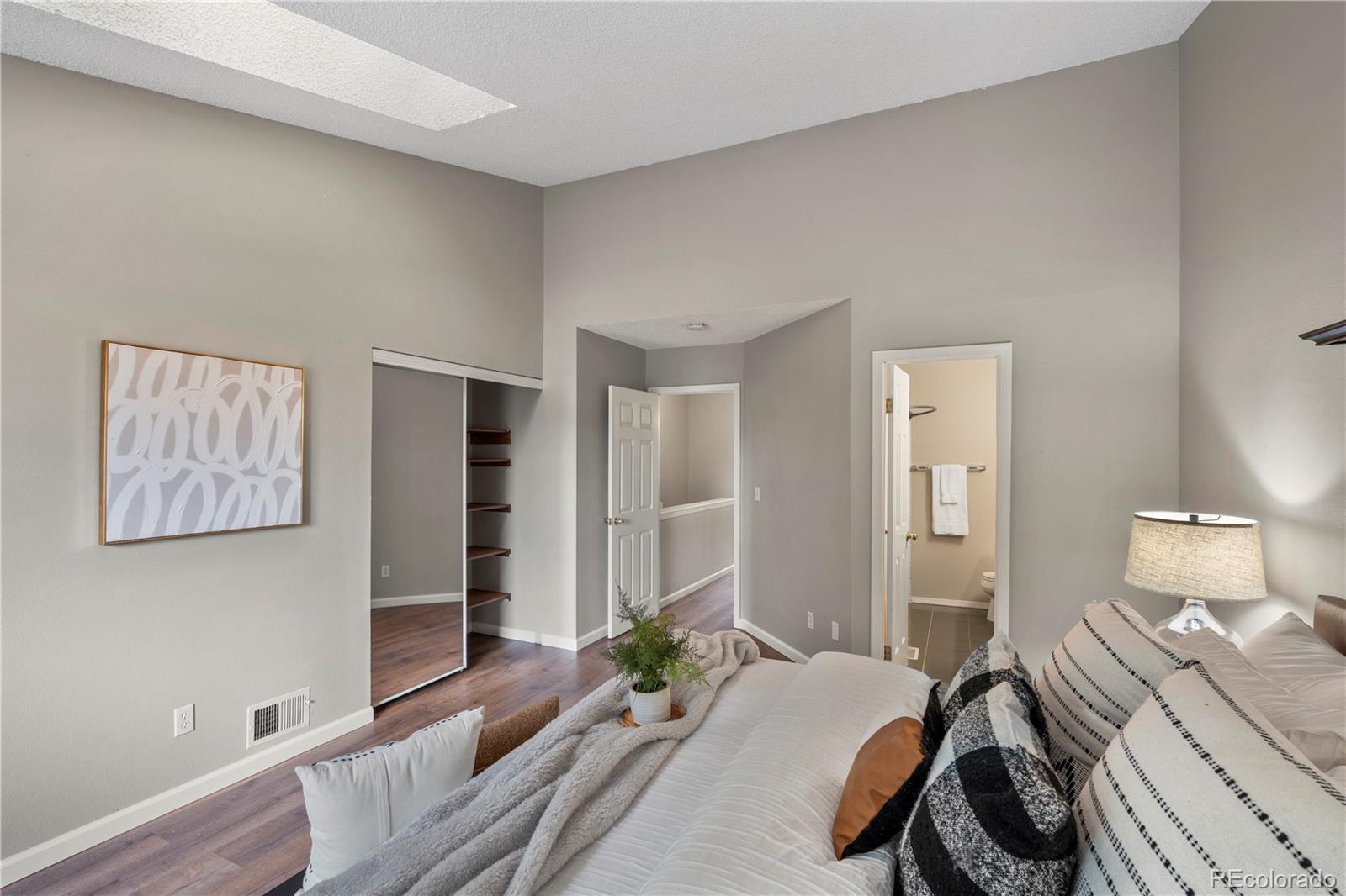 MLS Image #11 for 7476 e arkansas avenue,denver, Colorado