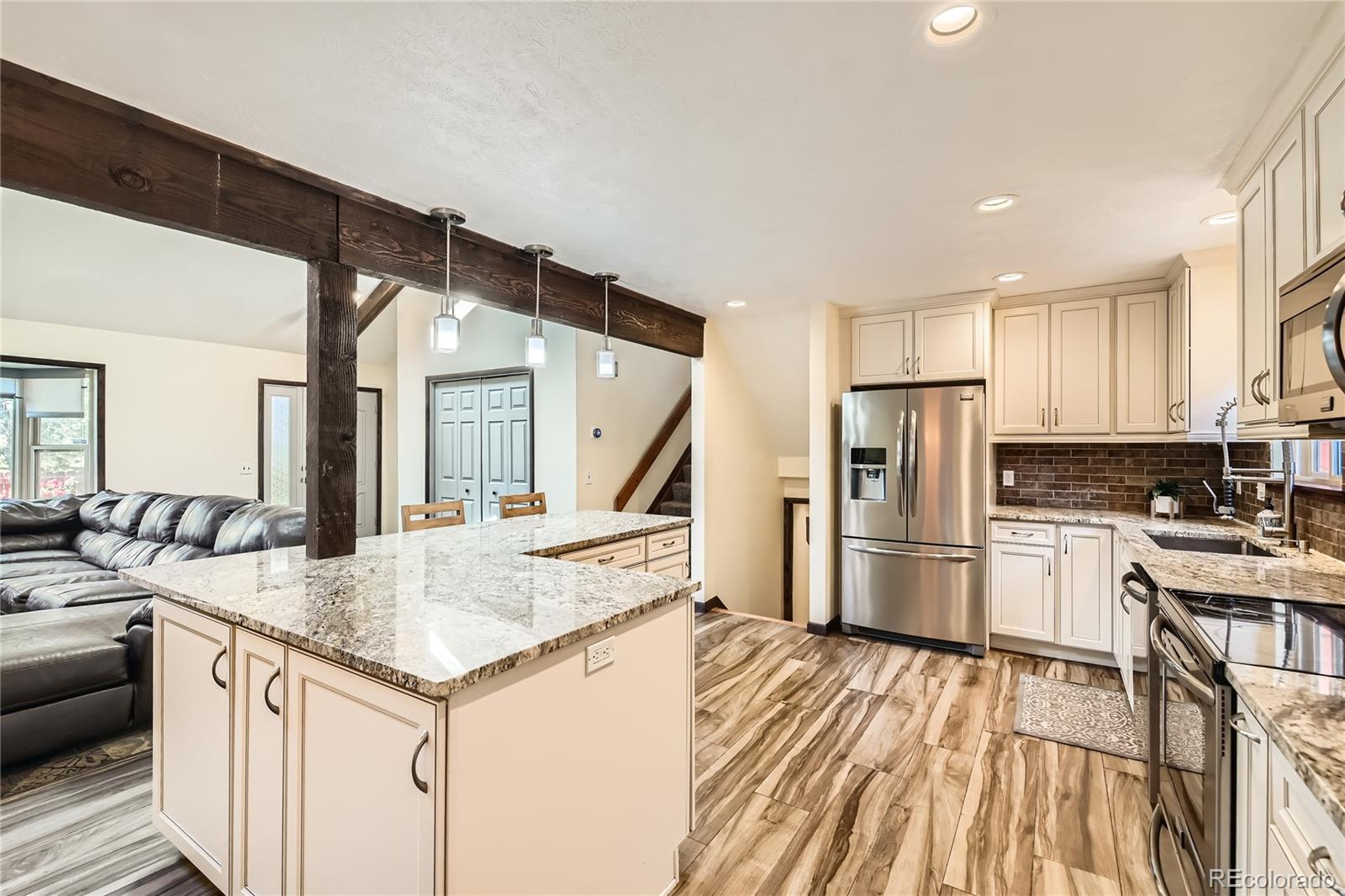 MLS Image #5 for 6225 e mississippi avenue,denver, Colorado