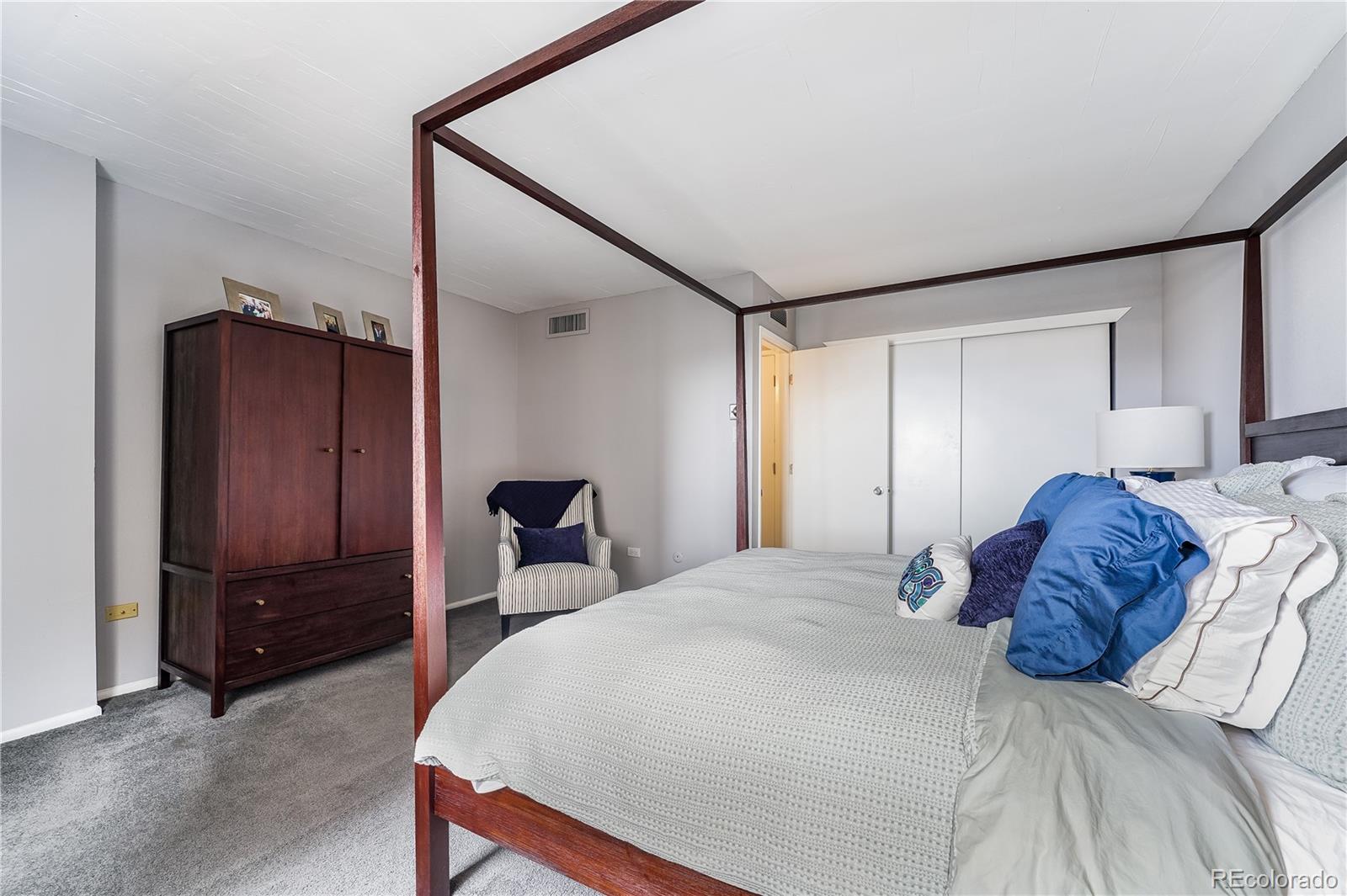 MLS Image #16 for 1020  15th street 9n,denver, Colorado