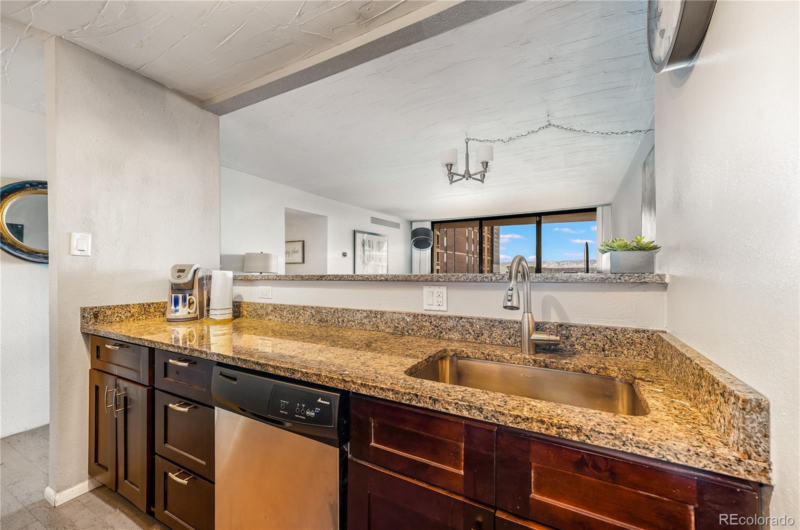 MLS Image #4 for 1020  15th street 9n,denver, Colorado