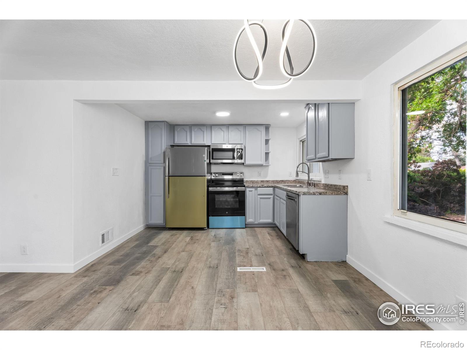 MLS Image #5 for 1111  wabash street,denver, Colorado
