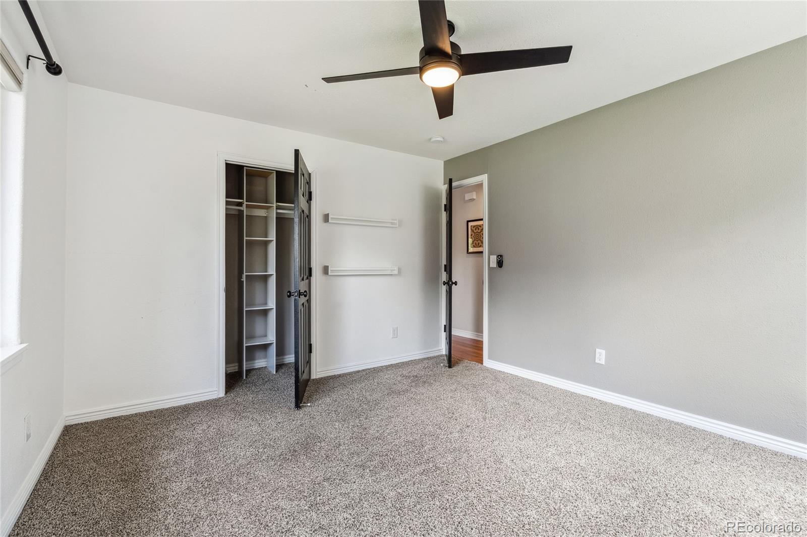MLS Image #29 for 3064 s grape way,denver, Colorado