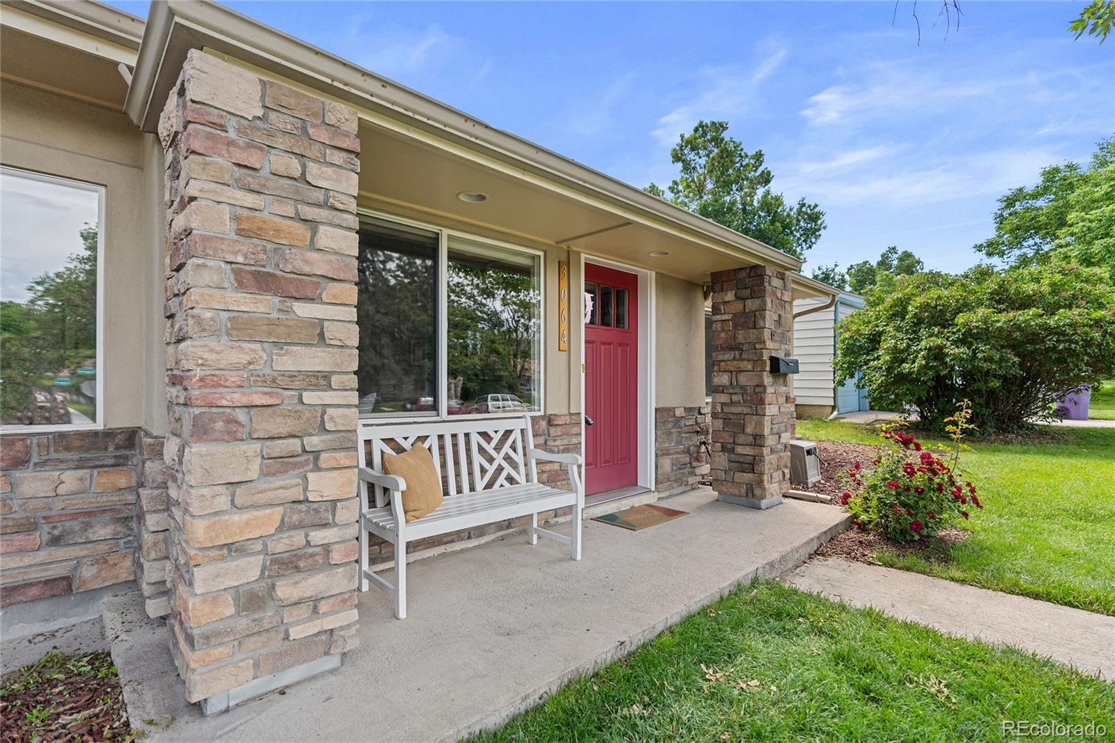 MLS Image #3 for 3064 s grape way,denver, Colorado