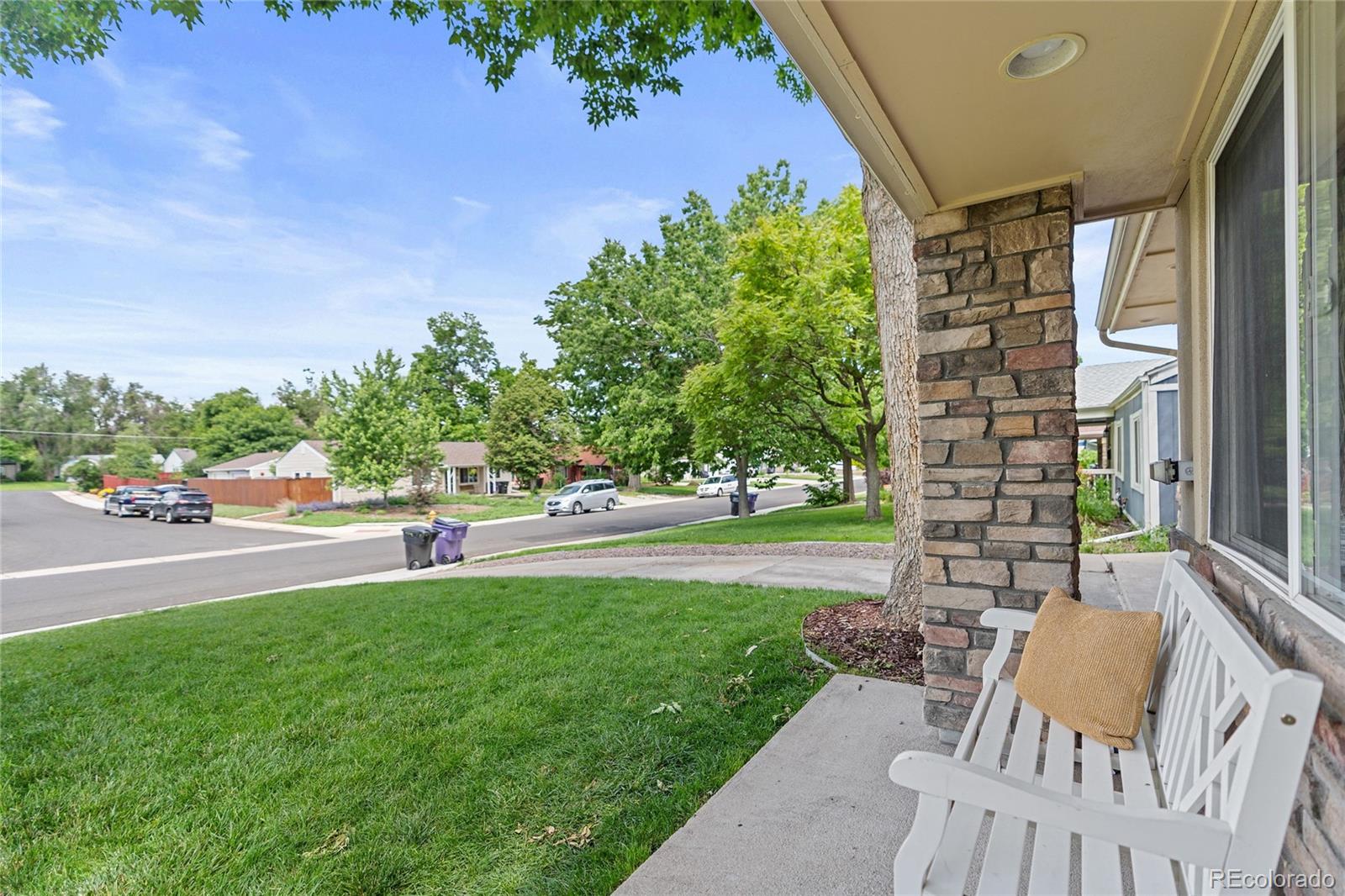 MLS Image #4 for 3064 s grape way,denver, Colorado