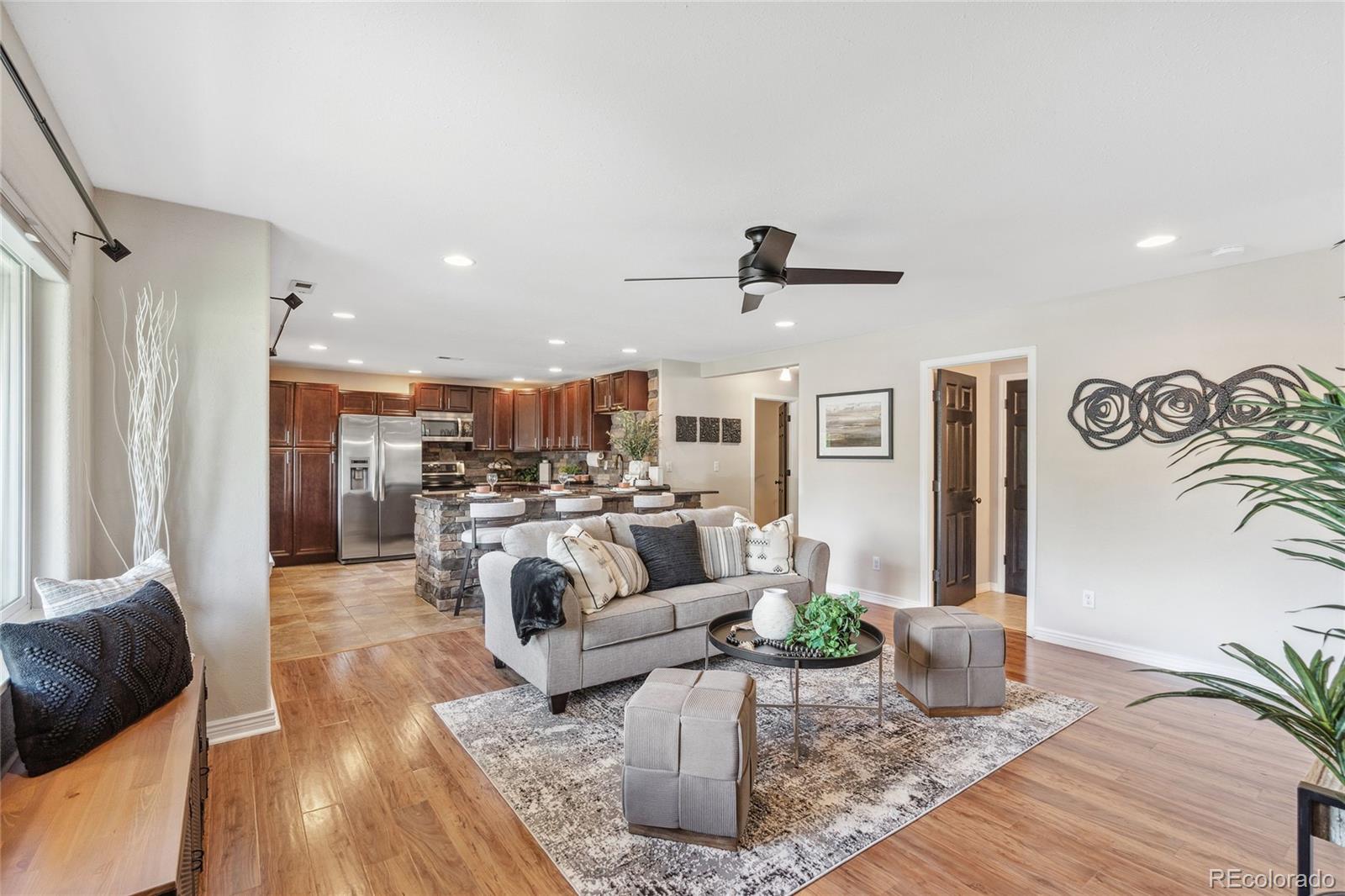 MLS Image #5 for 3064 s grape way,denver, Colorado