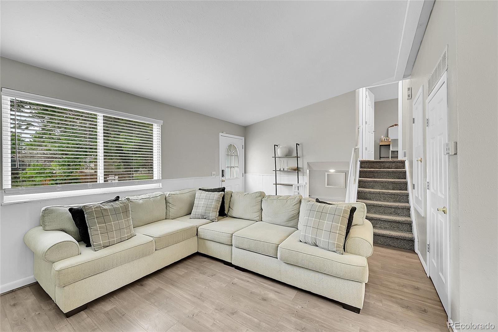 MLS Image #4 for 4259 s richfield street,aurora, Colorado