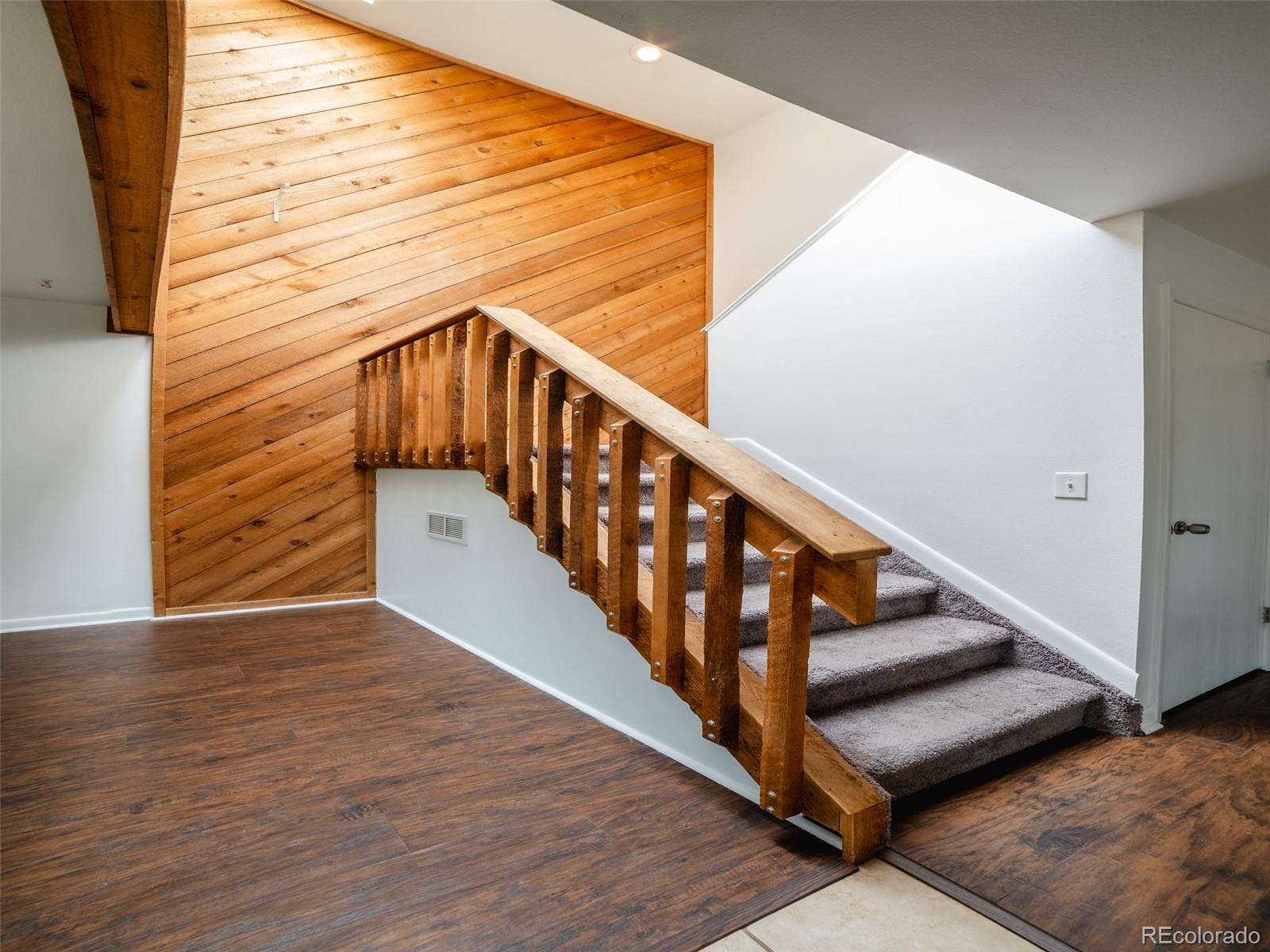 MLS Image #10 for 1233 s yosemite way,denver, Colorado